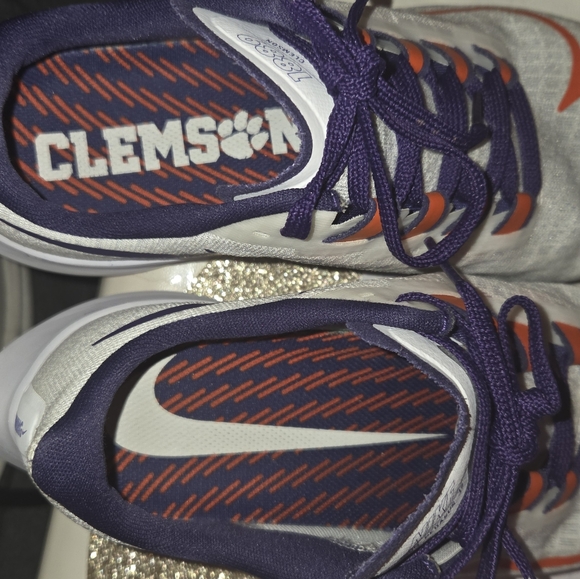 Shoes - Picture 10 of 10